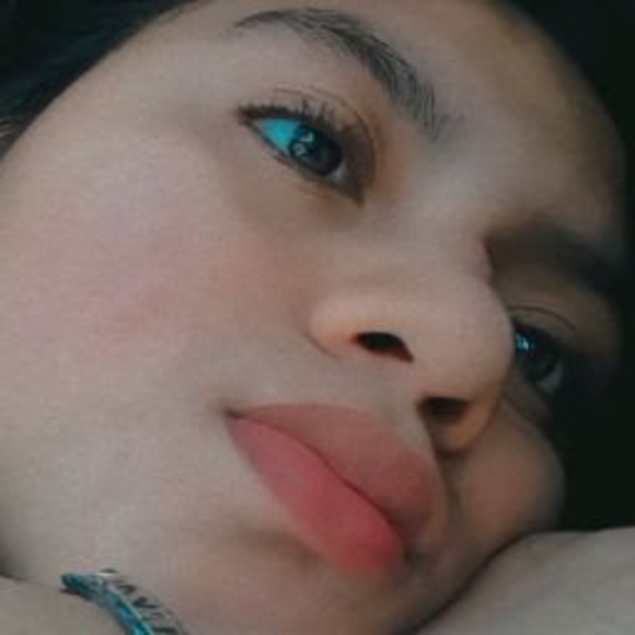 Meet your Posher, Celeste - Picture 1 of 1